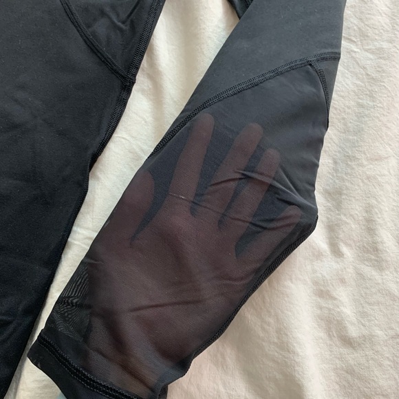 Black VS leggings with mesh detail - Picture 1 of 3